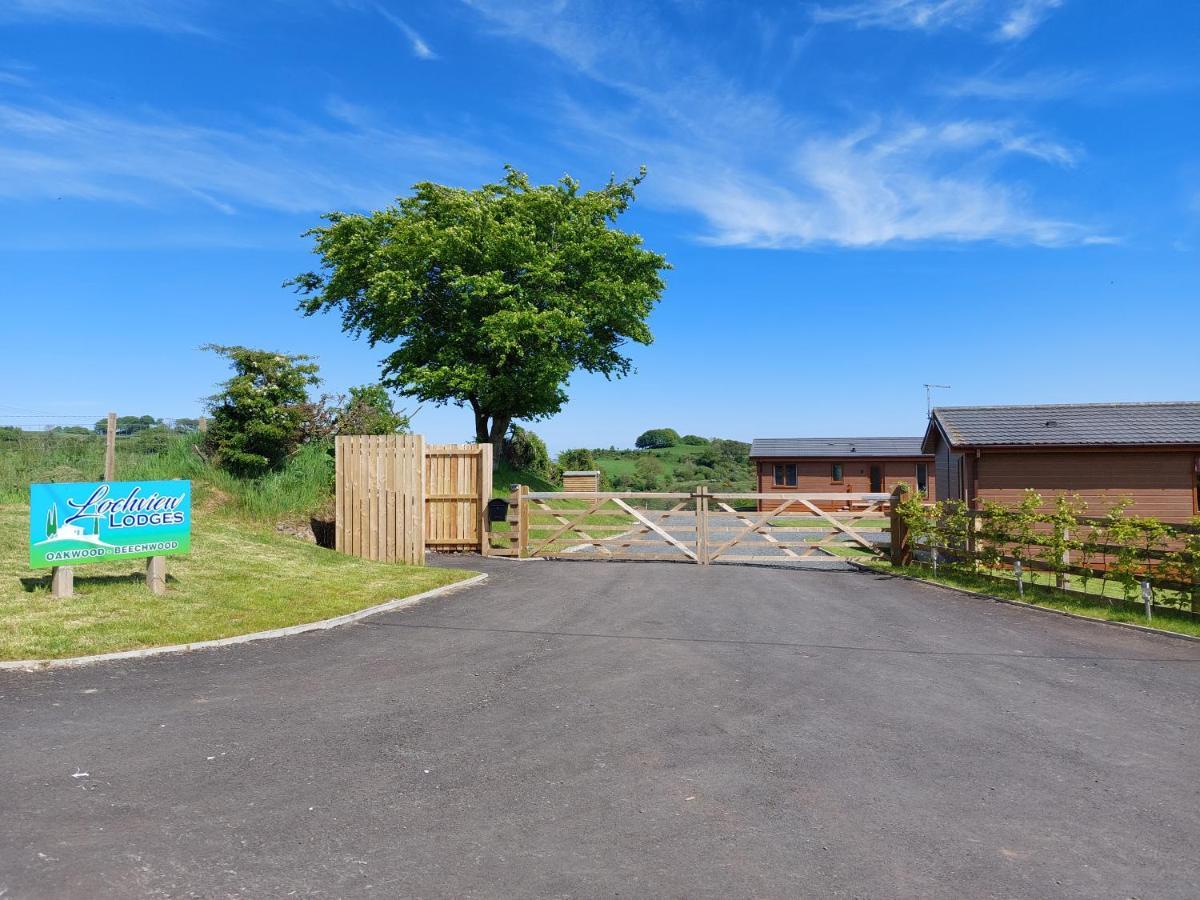 Luxury Family Beechwood Lodge With Hot Tub Lochwinnoch Eksteriør bilde