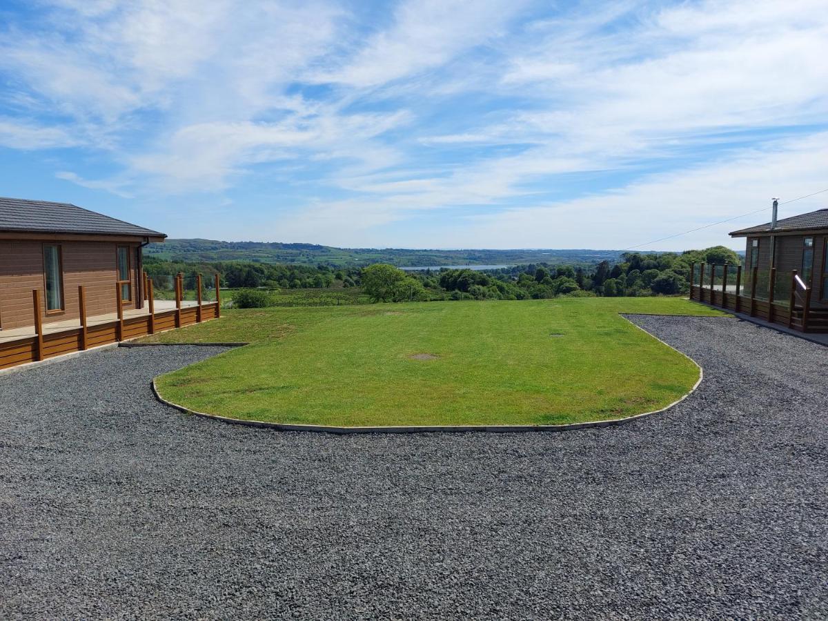 Luxury Family Beechwood Lodge With Hot Tub Lochwinnoch Eksteriør bilde